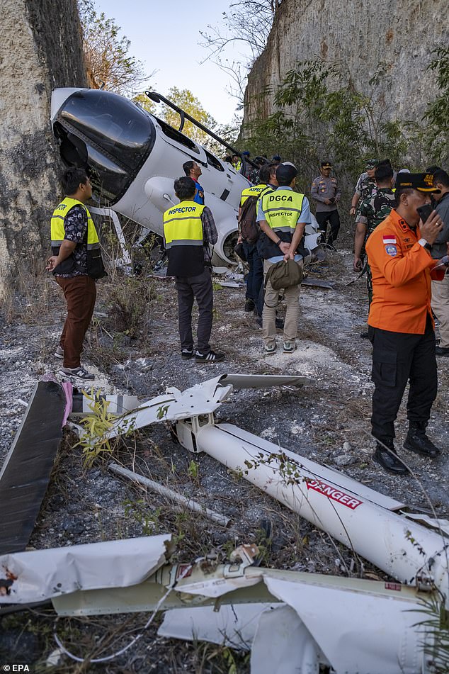 The Bell Jet Model 5055 helicopter crashed into the cliffs at Pecatu after the helicopter blades became entangled in the kite's ropes