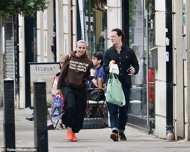 The next day Amanda came out wearing a sweater encouraging kindness as she arrived at theatre rehearsals in London