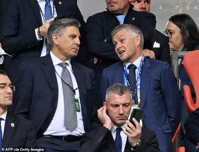 Former Man United manager Ole Gunnar Solskjaer (right) was also present at the panel.