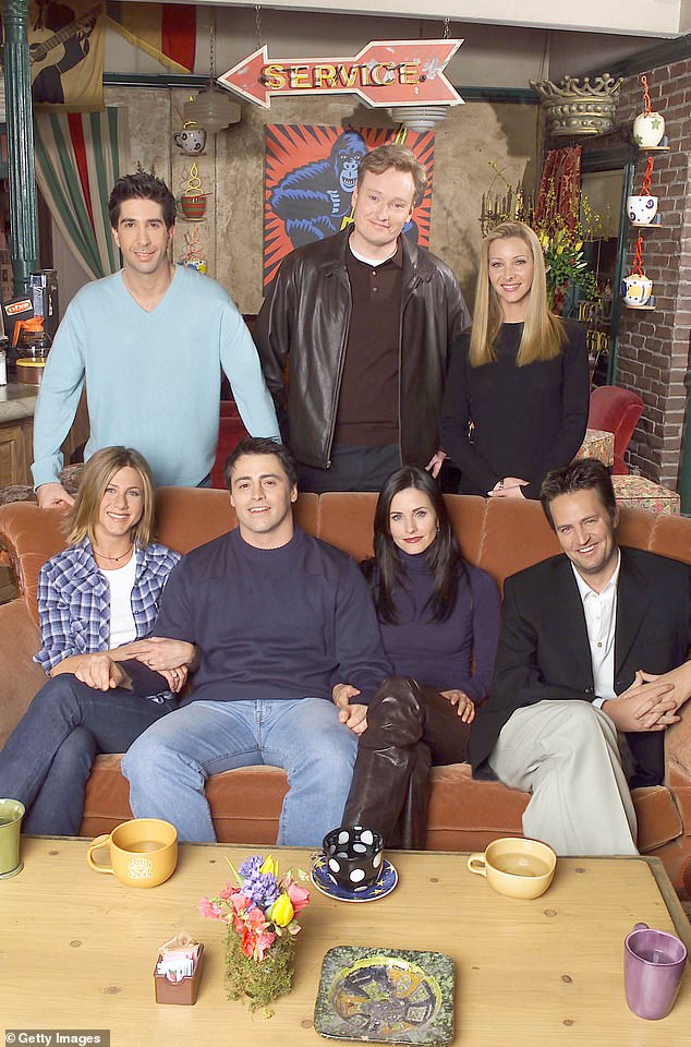 Conan on set with the cast of Friends, including his ex-girlfriend Lisa, in 2001