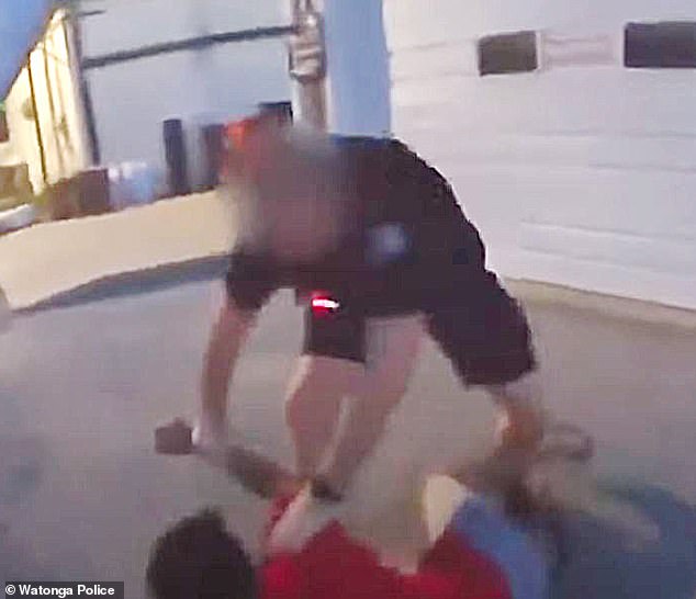 1721775657 662 Distressed Oklahoma father is filmed being arrested and bodyslammed by