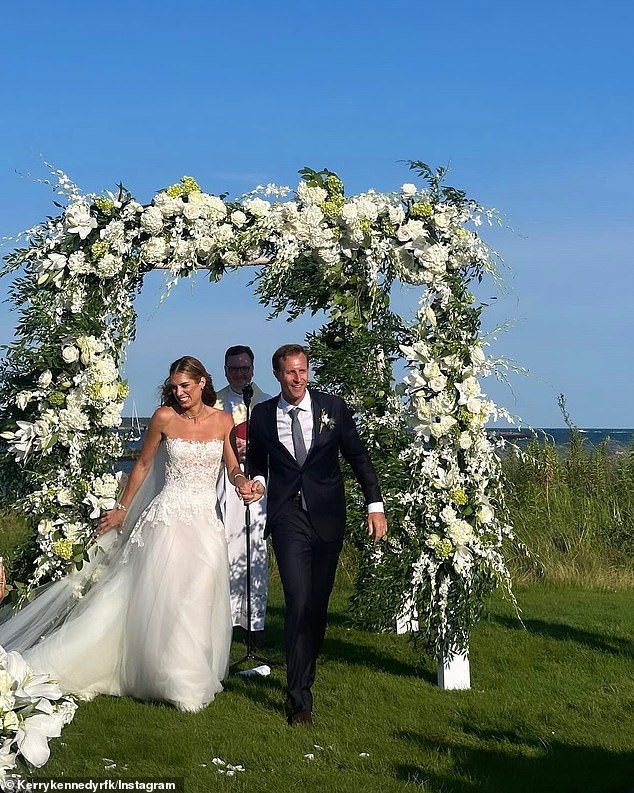 The couple were married under a chuppah, or elaborate canopy, covered in white roses and branches from Norway, where Tellef's family is from.