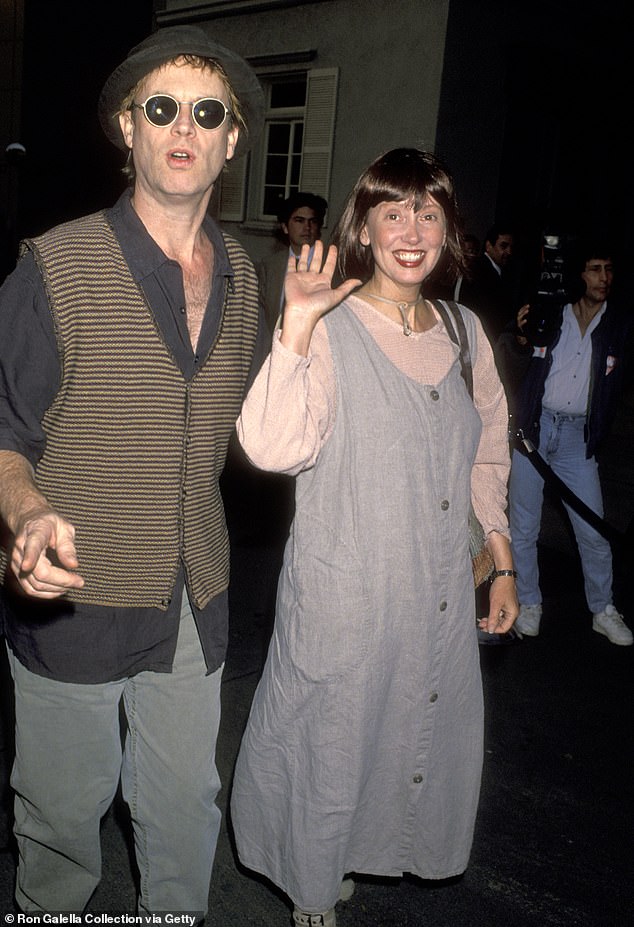 Gilroy and Duvall were photographed together in Universal City in LA in July 1994