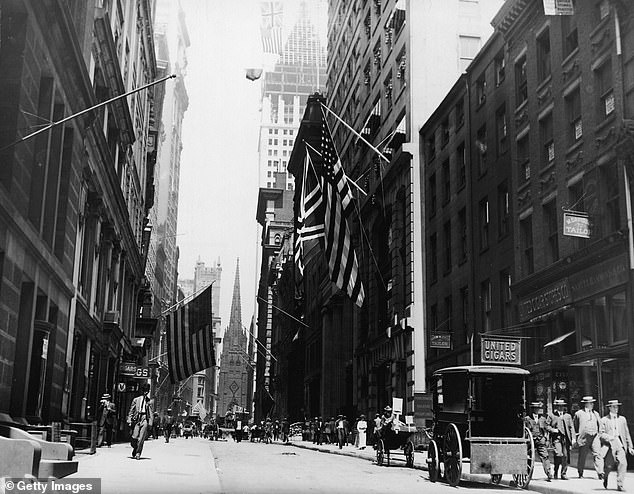 Pictured: Wall Street in downtown Manhattan circa 1890