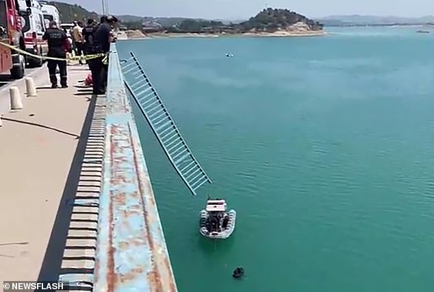 The family car was recovered from Seyhan Dam Lake in Adana after a four-hour rescue mission