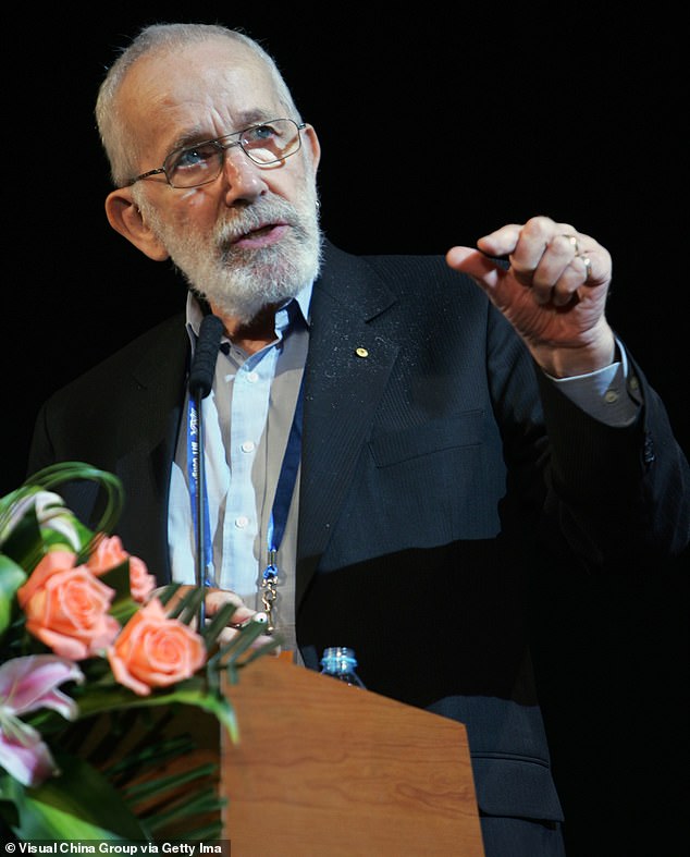 Professor Robin Warren was hailed as a medical pioneer by the University of Western Australia