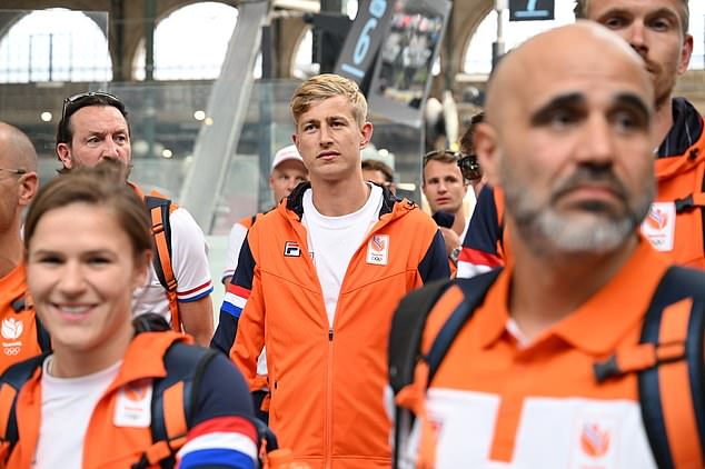 Van de Velde (center) arrived in the French capital yesterday amid tight security on a Eurostar train from Rotterdam