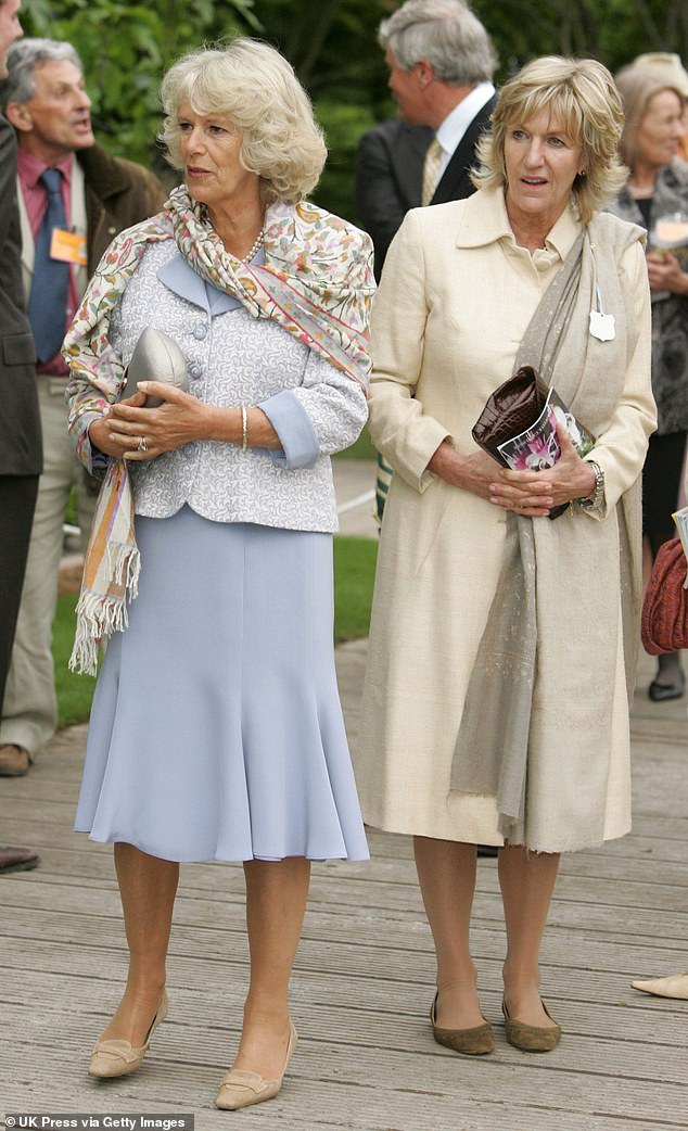 Camilla and Annabel Elliot attend the Chelsea Flower Show in London together in 2007