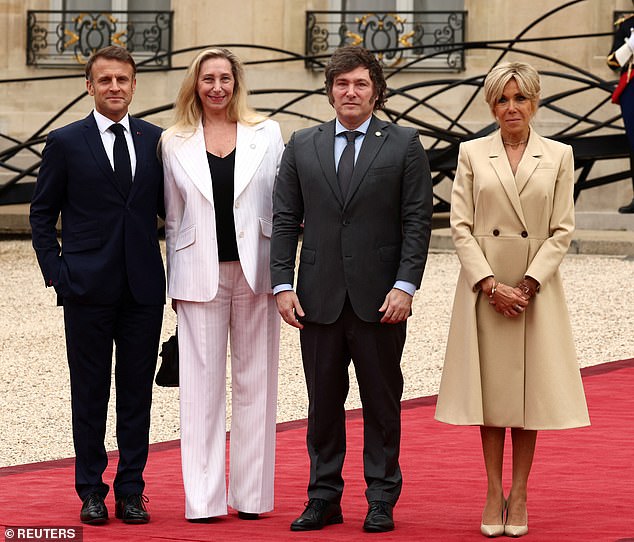 Macron and Brigitte pose with Argentine President Javier Milei and his sister Karina Milei