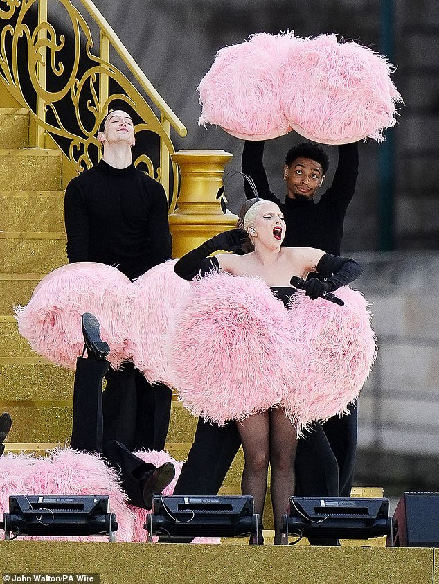 The singer performed a version of Mon Truc En Plumes on a staircase along the River Seine and then took to social media to pay tribute to the country