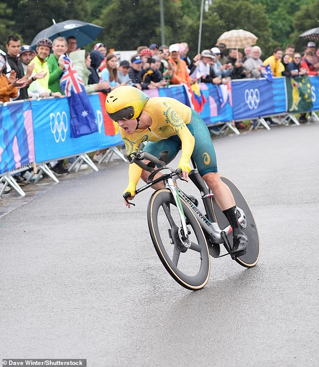 She had a huge lead of 1:31.59 over British rider Anna Henderson, winner of the silver medal