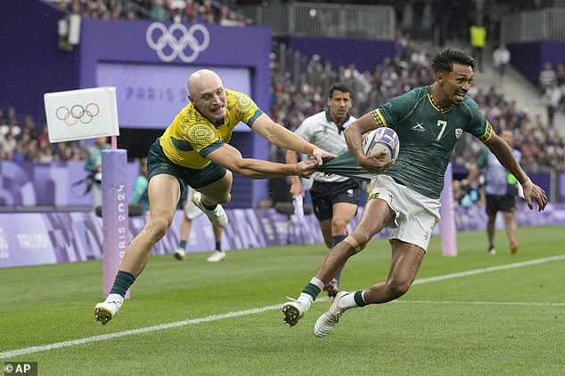 Australian star James Turner was unable to make this tackle on Blitzboks' Tristan Leyds