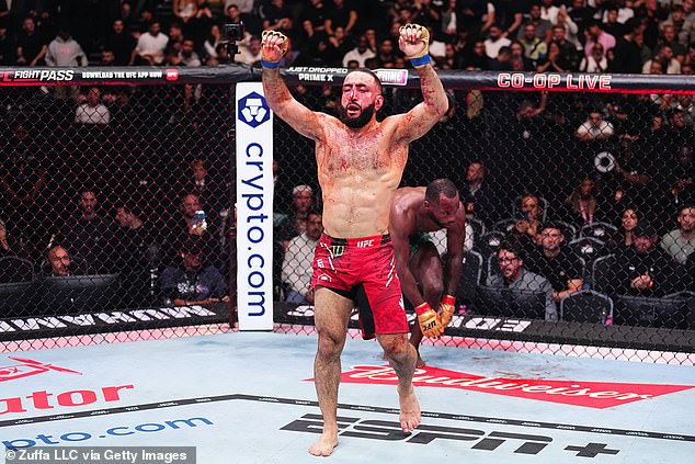 1722145448 228 Belal Muhammad defeats Leon Edwards to become new UFC welterweight