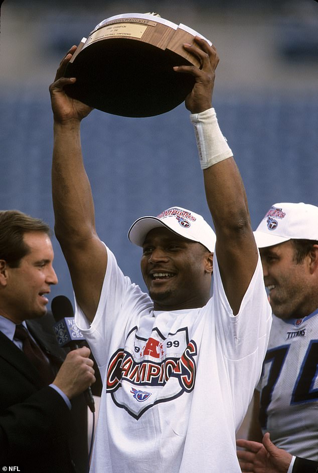 He led Tennessee to an AFC championship that season, but lost in Super Bowl XXXIV