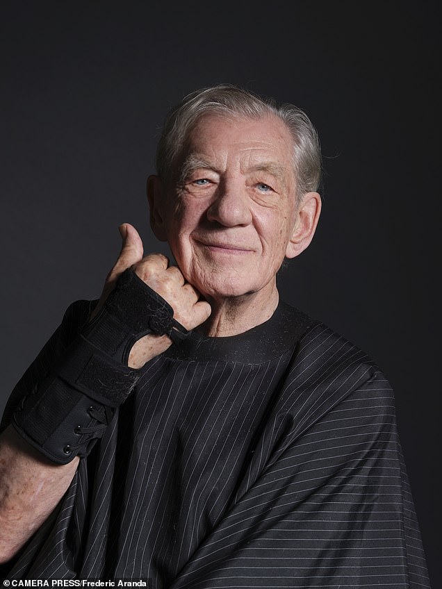 1722292210 485 Sir Ian McKellan receives a tidy up as he has