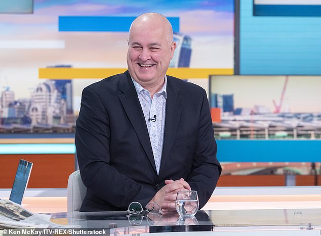 Iain Dale (pictured above in May 2021) is forced to undergo emergency surgery to remove his gallbladder after the health crisis and a lengthy three-hour stay in the emergency room