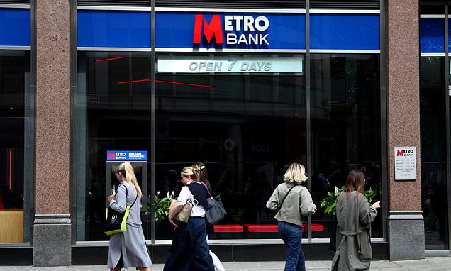 1722422874 830 BUSINESS LIVE FTSE 100 nears all time high Metro Bank targets