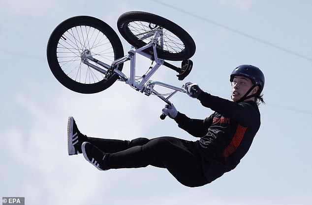 1722435299 45 Kieran Reilly clinches BMX Freestyle Olympic silver with thrilling second