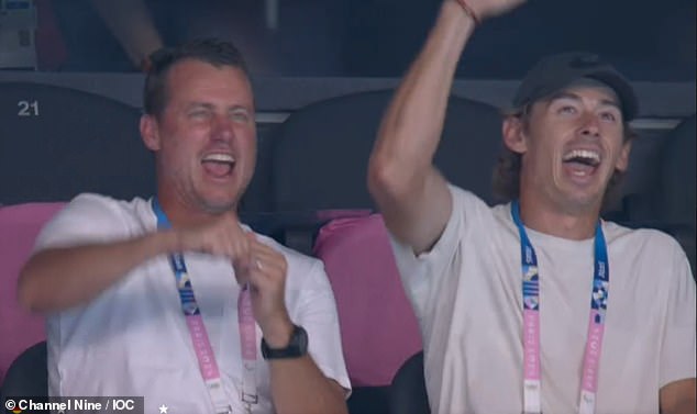 Lleyton Hewitt and Alex de Minaur went wild after Kaylee McKeown's big win