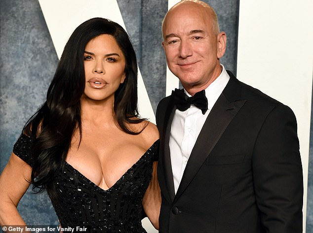 Cashing in: Amazon founder Jeff Bezos (pictured with girlfriend Lauren Sánchez) has outlined plans to sell £4bn worth of shares