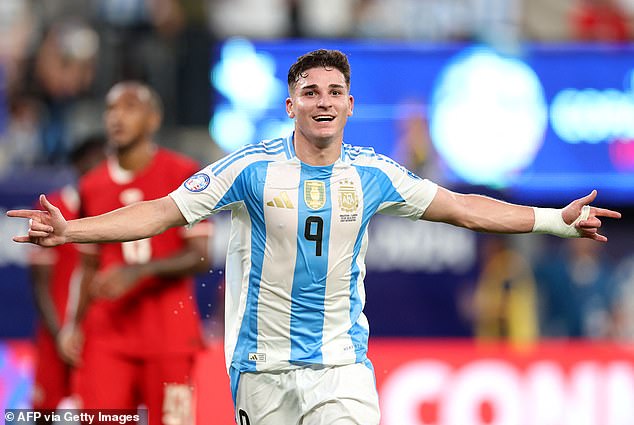 Julian Alvarez scored the opening goal for Argentina after receiving a pass from Rodrigo de Paul