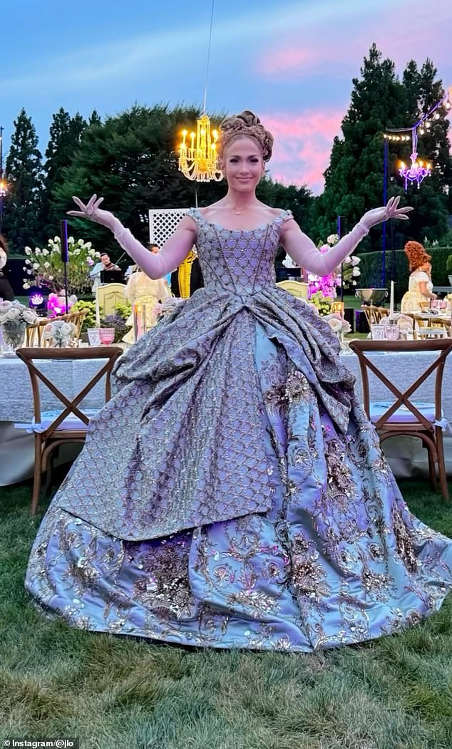 To celebrate her milestone birthday, Lopez hosted a royal birthday party in the Hamptons, New York, last weekend, which Affleck did not attend.