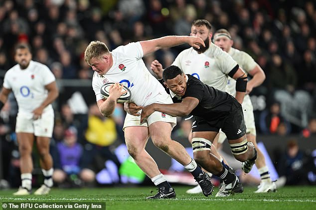 Prop Fin Baxter impressed on his international debut in England's narrow defeat to New Zealand