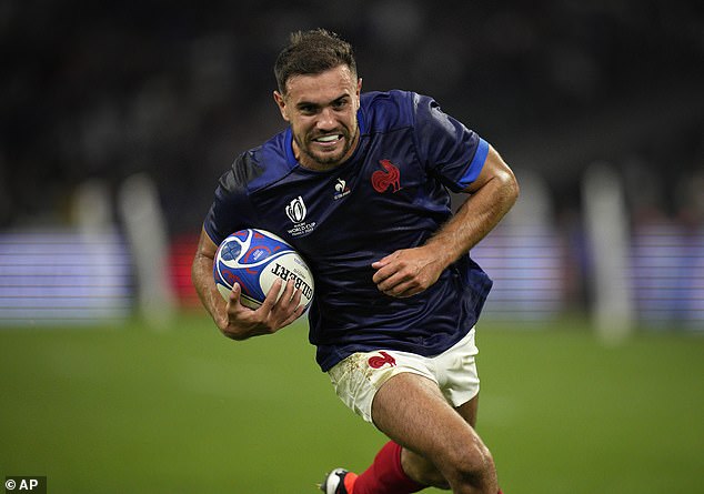 Jaminet has made 20 appearances for his national team, including a win in the Six Nations