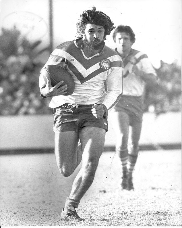 Robinson played in 139 first division matches for the Bulldogs from 1977 to 1984, returning to the team in 1986