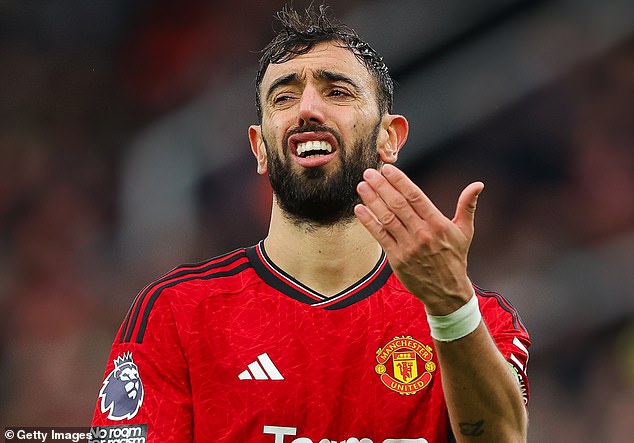 Graeme Souness singles out Man United captain Bruno Fernandes for