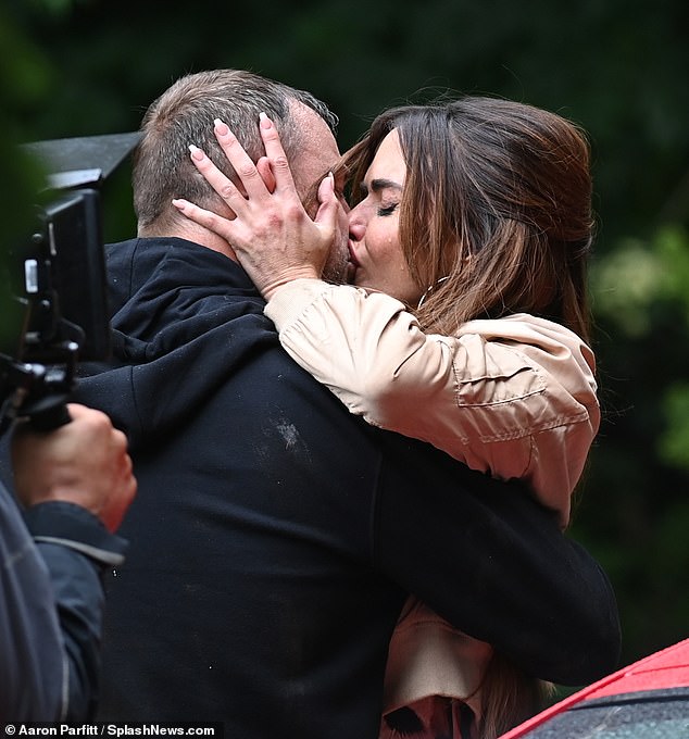 Jamie Lomas has been spotted filming his final dramatic Hollyoaks scenes as character Warren Fox looks set to meet a bloody end and bid an emotional farewell to Mercedes McQueen (Jennifer Metcalfe)