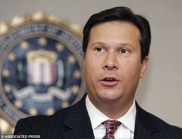 Frank Figliuzzi, an FBI agent for 25 years, believes communication problems between the Secret Service and local law enforcement may have been to blame for the failure to prevent the shooting.