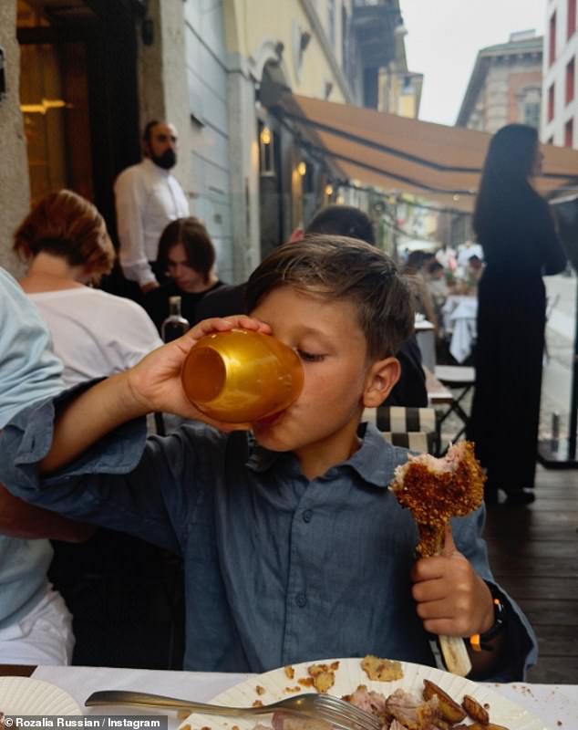 The young lady's latest review came when the family visited Ristorante Nabucco in Milan and she recounted how her brother Kingston had described his dish as a 'chicken lollipop' (pictured)