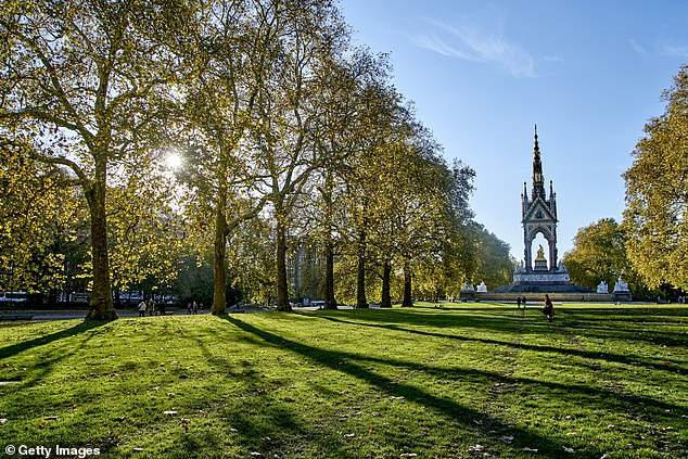 In the shadow of the Albert Memorial, the park is home to over 3,000 trees across 242 hectares