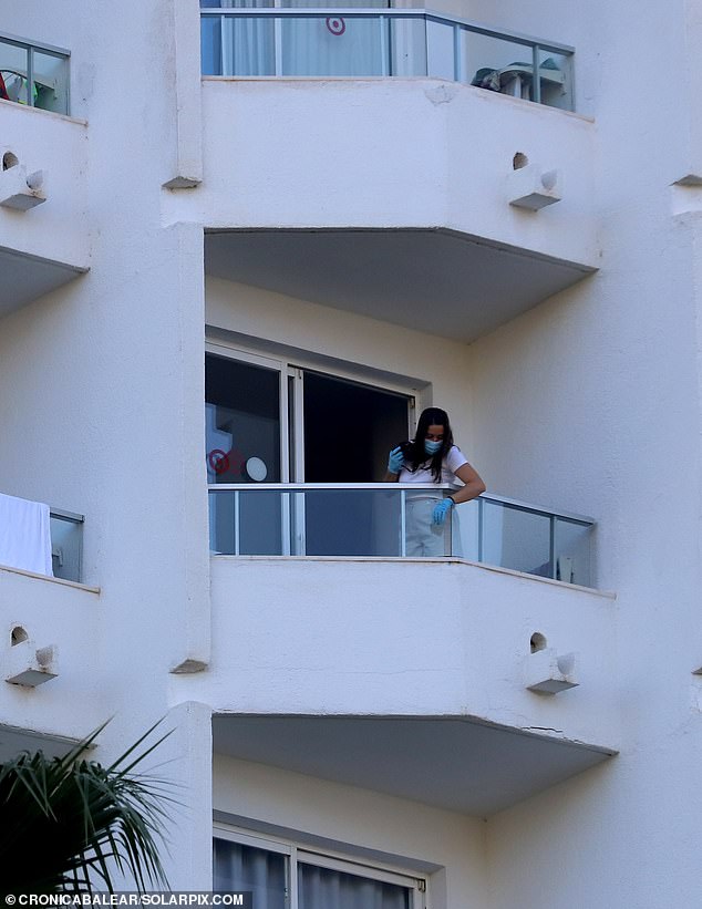 The young girl 65 feet from the seventh floor of her hotel balcony onto the roof of a first floor restaurant