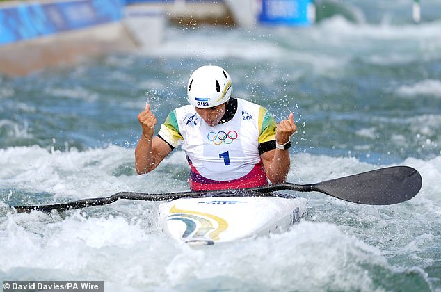 Jessica Fox wins GOLD in Paris Australian Olympic Games flagbearer