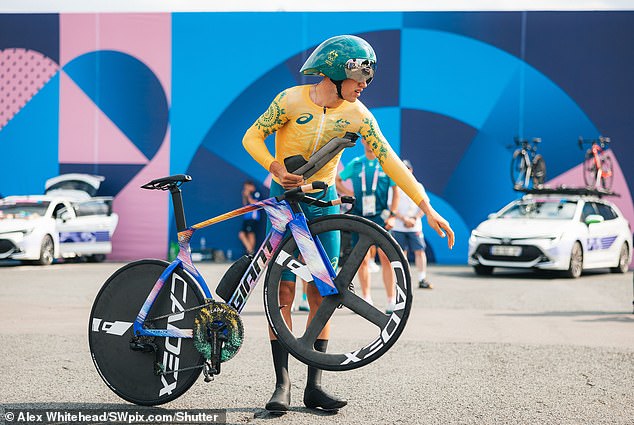 23-year-old Australian cyclist Luke Plapp from Victoria crashed during the men's Olympic time trial in Paris on Sunday morning.