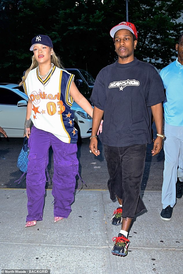 Rihanna and her babydaddy A$AP Rocky dressed up for a leisurely stroll after leaving an Aloft Hotel in New York City on Saturday