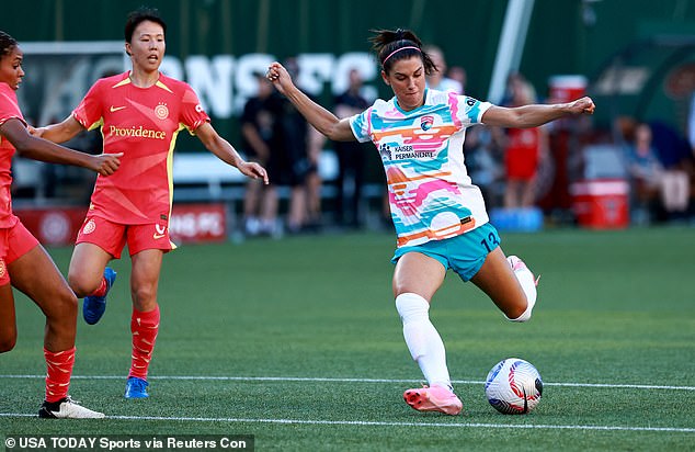 Alex Morgan and her teammates were defeated 1-0 by the Portland Thorns on Friday night