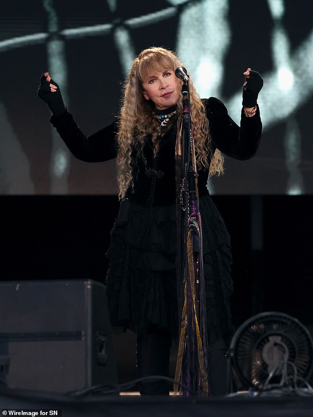 Stevie Nicks has cancelled her performance at OVO Hydro in Glasgow five hours before the show due to injury