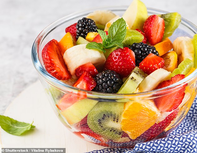 The sugar and water in fruits help rehydrate the body, replenish vitamin and mineral stores, restore electrolytes, and raise blood sugar levels, helping to reduce hangovers.