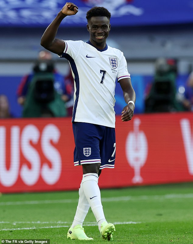 Bukayo Saka waited a full eight seconds after the referee's whistle before taking his penalty against Switzerland on Saturday (pictured)