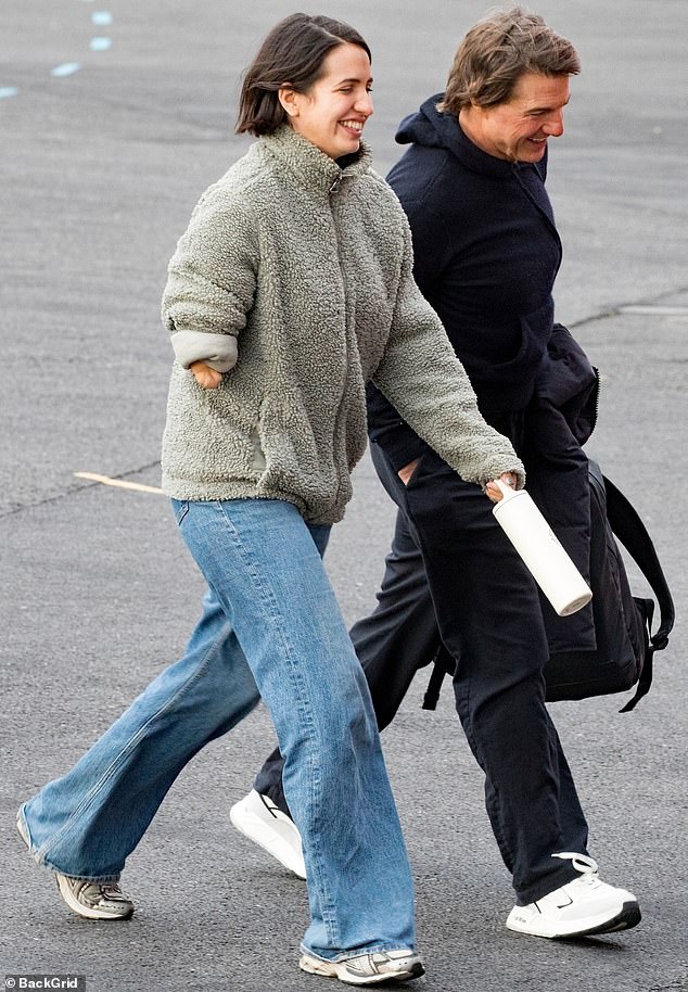 Tom Cruise was overjoyed when he and singer Victoria Canal landed in London by helicopter on Friday