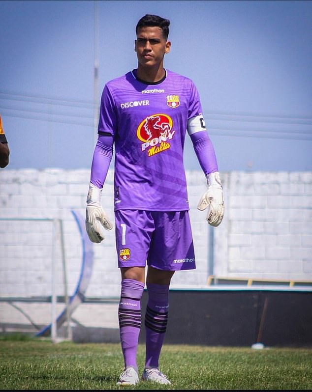 Young Ecuadorian goalkeeper Justin Cornejo has died at the age of 20 after hitting his head in a fall