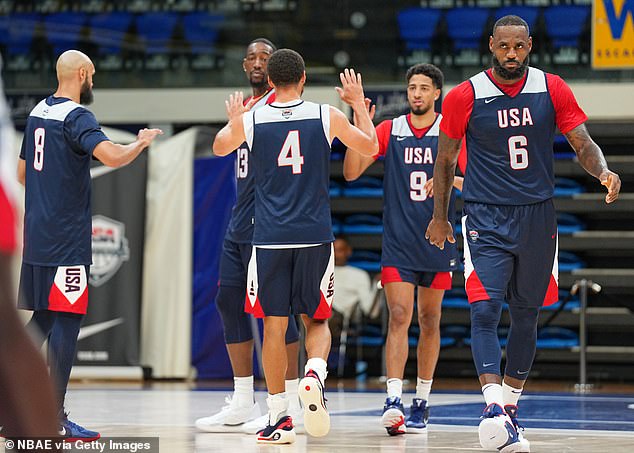 Two American basketball stars have already struggled with illnesses before their opening match