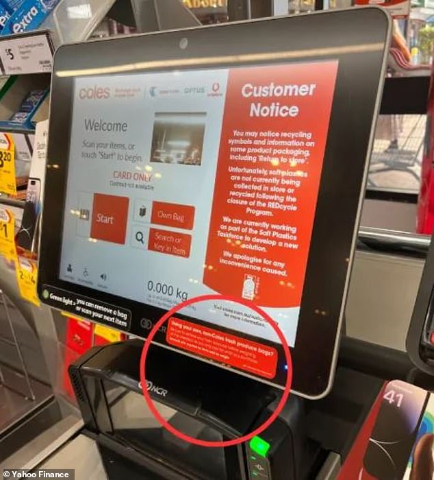 The warning reminding customers to remove loose fruit and vegetables from non-supermarket bags before weighing them was spotted at the bottom of the screens