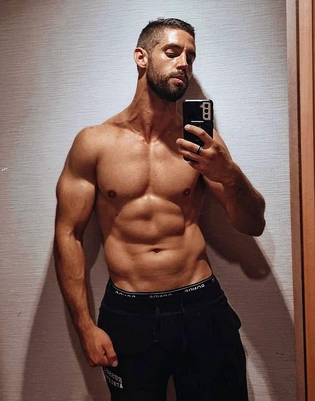 On his now private Instagram account, the Sydney-based admirer shows off his muscular body as he poses for various photoshoots