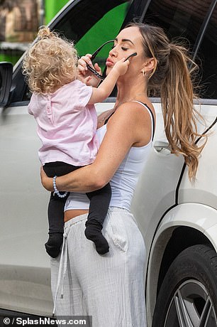 The 33-year-old influencer appeared to be enjoying spending quality time with her daughter Kinara, three, after losing her father Kyle Walker on Tuesday