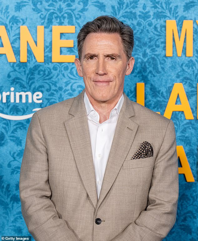 Rob Brydon returns for his twelfth Donaldson and Scheffler adaptation in the polyphonic voice roles of Fisherman, Whale, Starfish and Anchovy