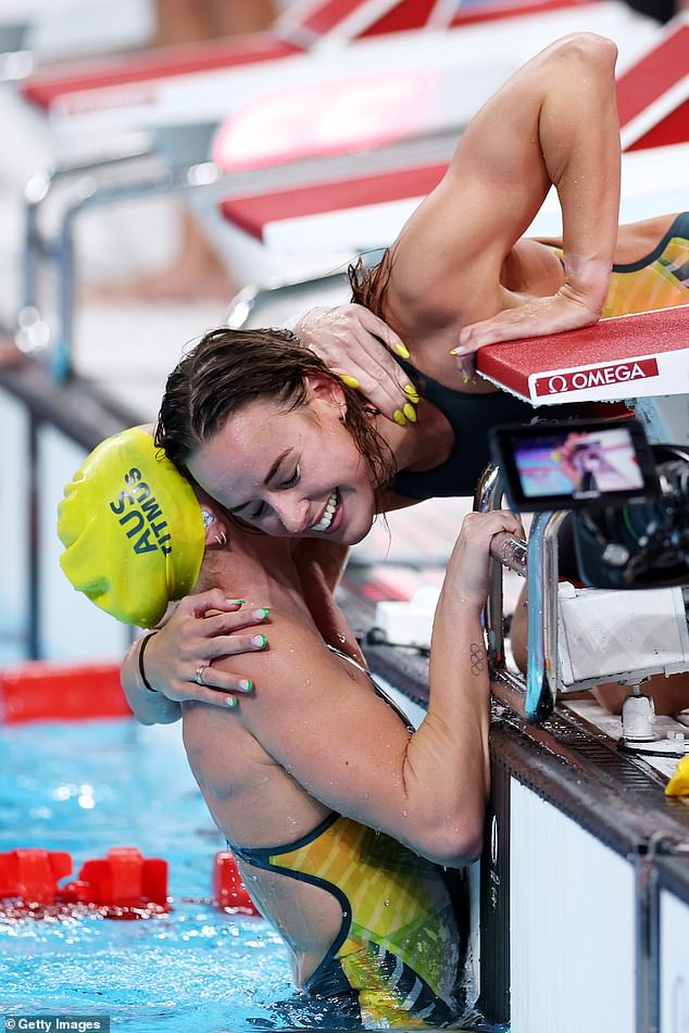 1722544364 371 Australia SHATTER Olympic record at the Paris Games Swimming golden